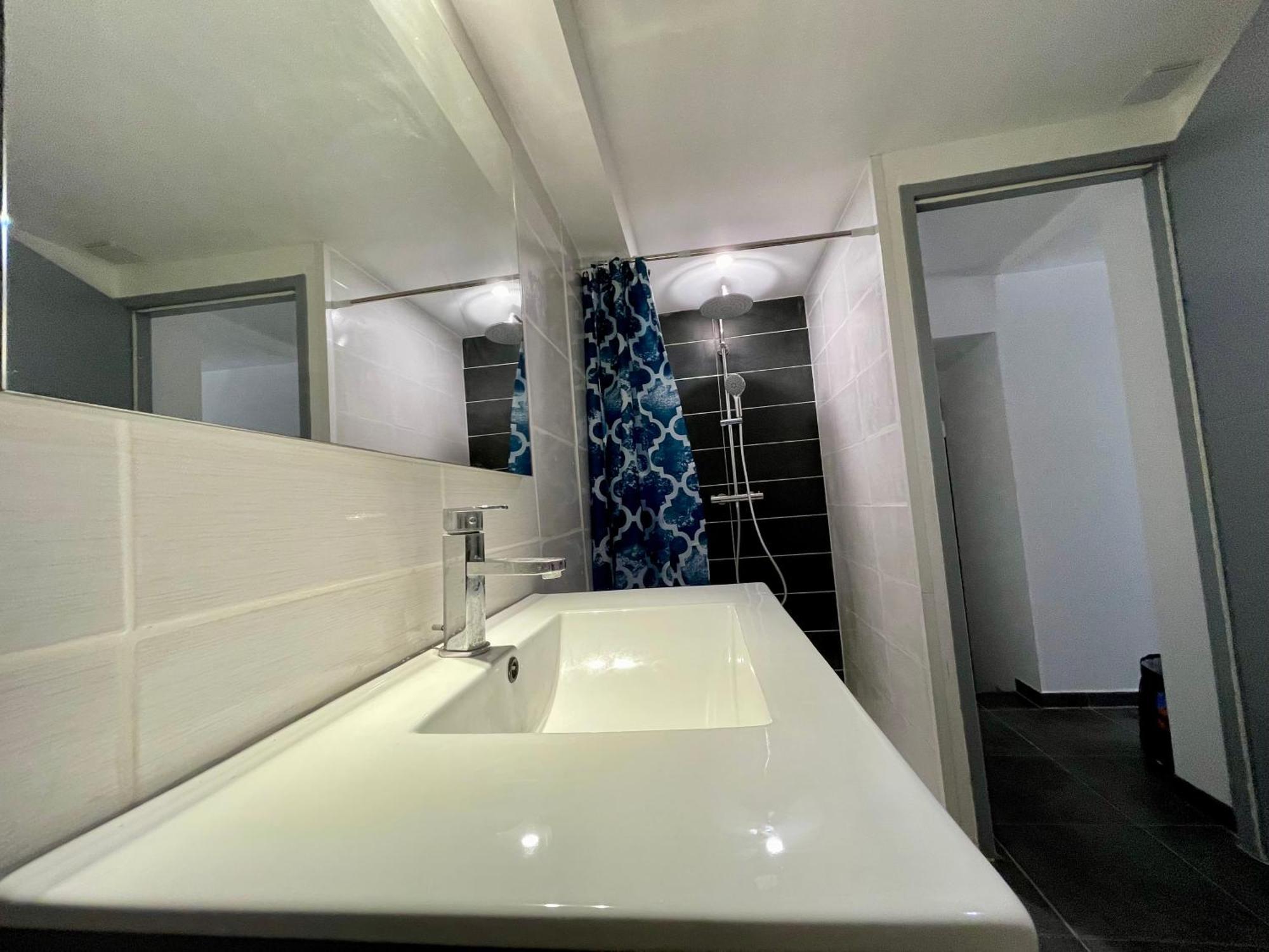 Duplex De Bezons - Parking - Entre Centre-Ville Et Cite Medievale 카르카손 외부 사진
